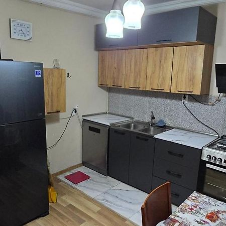Apartment Zurabi Batumi Exterior photo